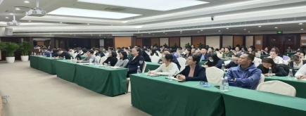 苏永华博士受邀为静安区人事干部授课